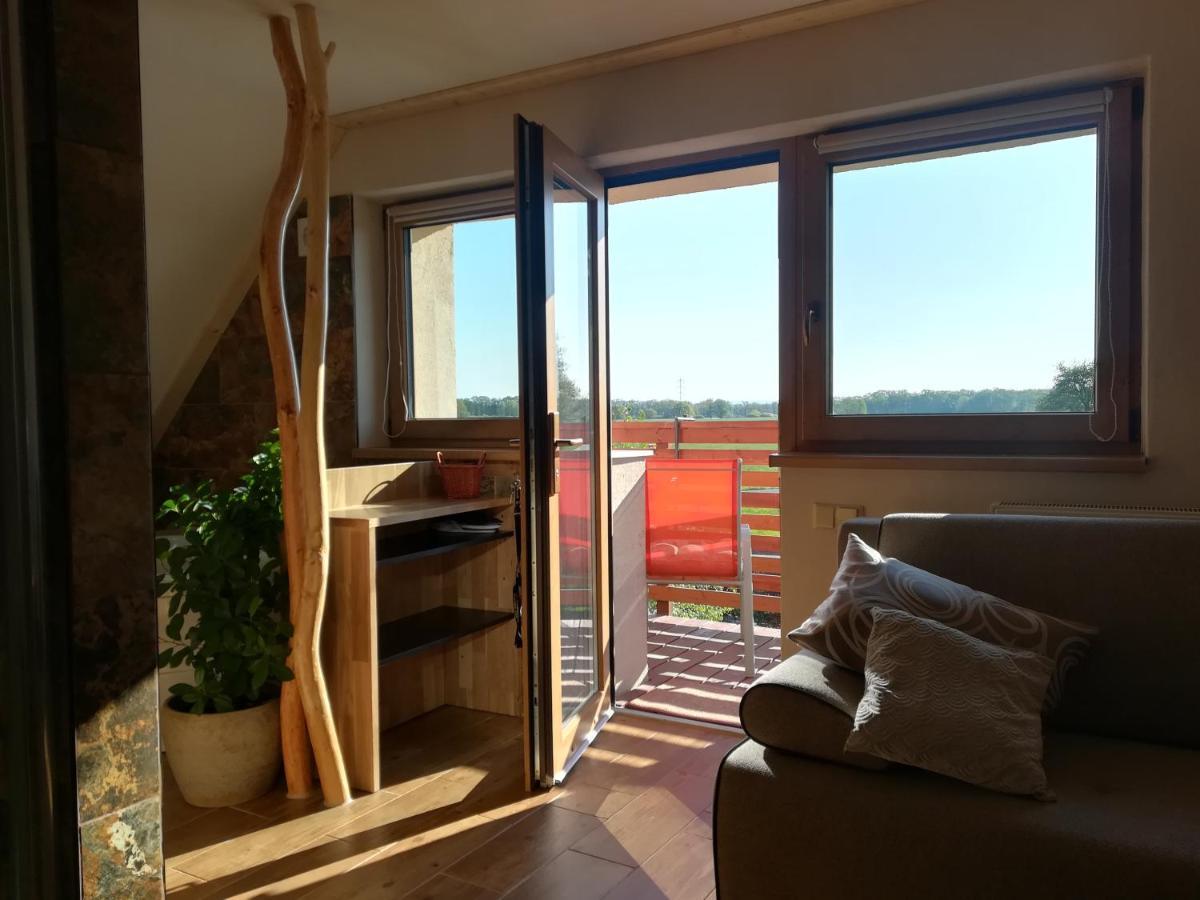 Apartman Life In Nature Jaronice Exterior foto